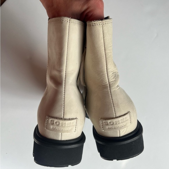 Sorel Phoenix Zip Fawn OFF White Waterproof Bootie Women’s Size 8 - Picture 7 of 9